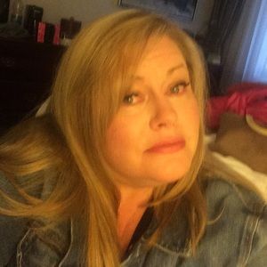 Meet your Posher, Kelli